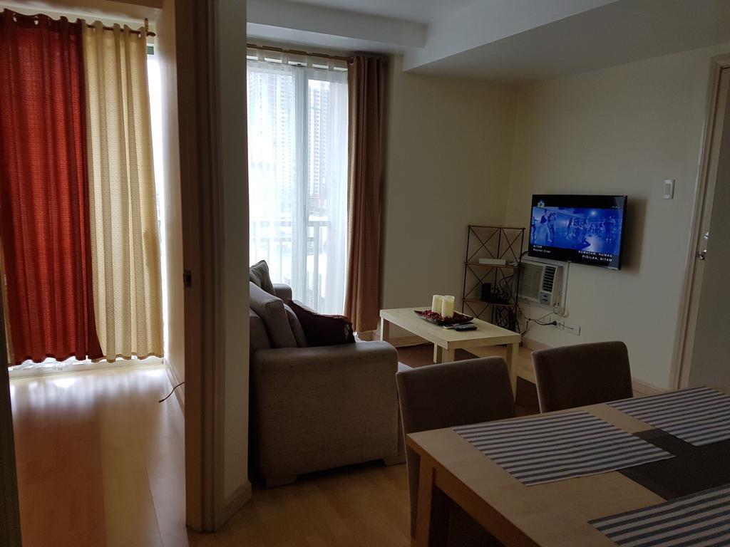 Ortigas 2 Bedroom Corner Unit With 2 Queen Across Shangrila * Manila