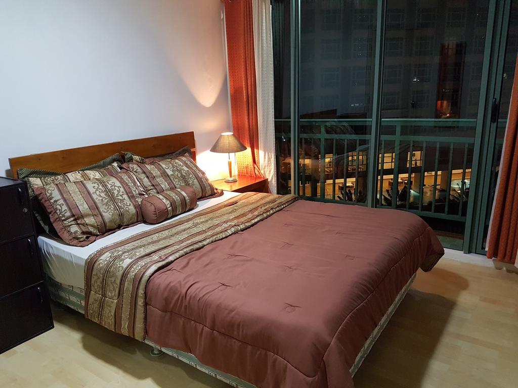 Apartment Ortigas 2 Bedroom Corner Unit With 2 Queen Across Shangrila *