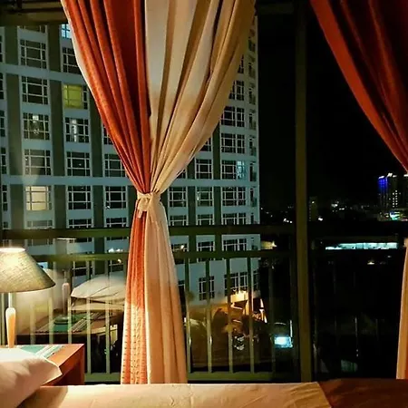 Ortigas 2 Bedroom Corner Unit With 2 Queen Across Shangrila Manila Exterior photo